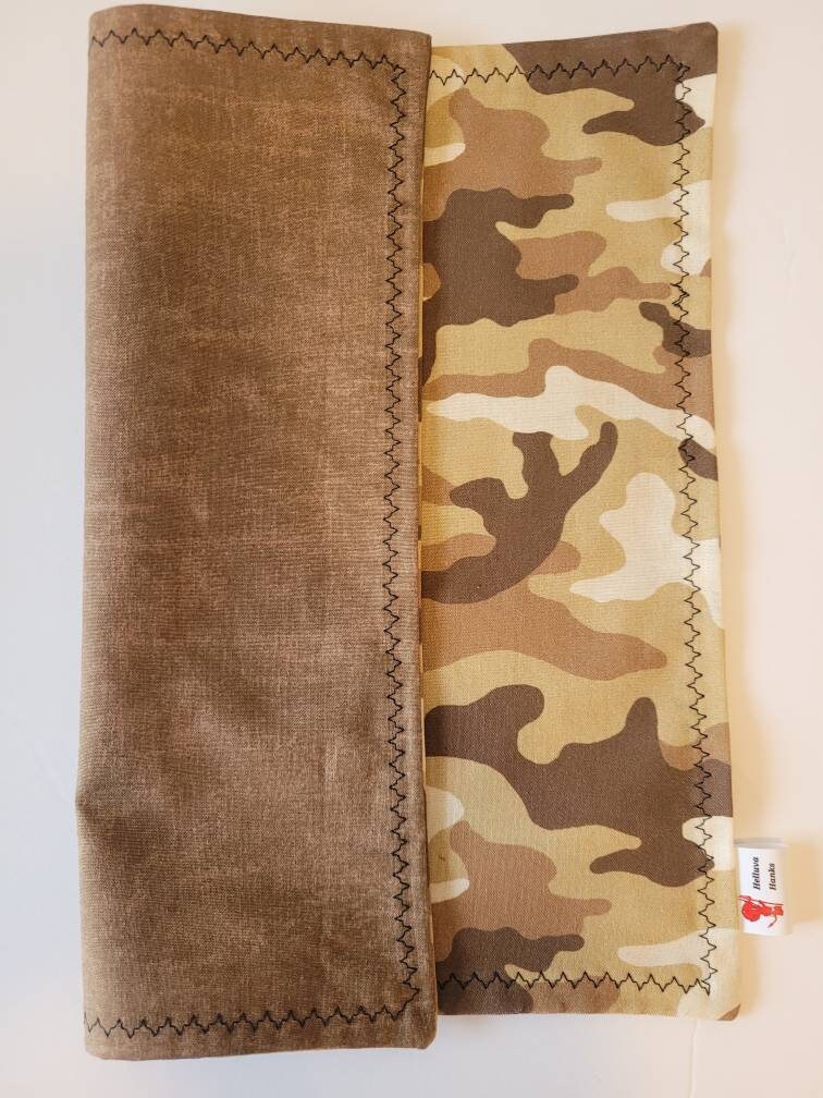 Desert camo hank