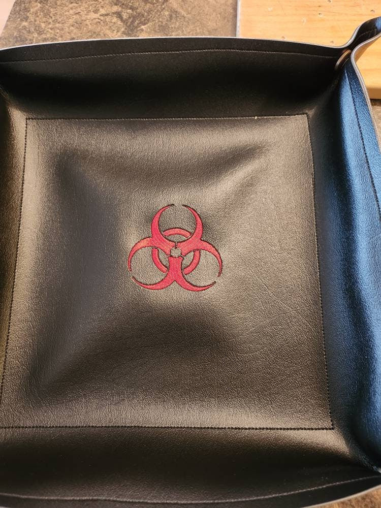 Dump tray/valet tray