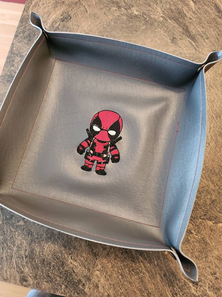 Dump tray/valet tray